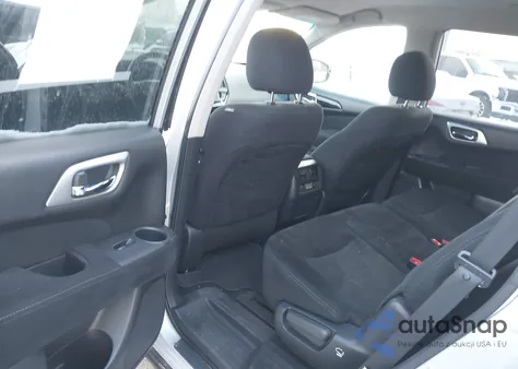 2016 Nissan Pathfinder Platinum/S/Sl/Sv z USA, uszkodzony, nr VIN 5N1AR2MM7GC652881